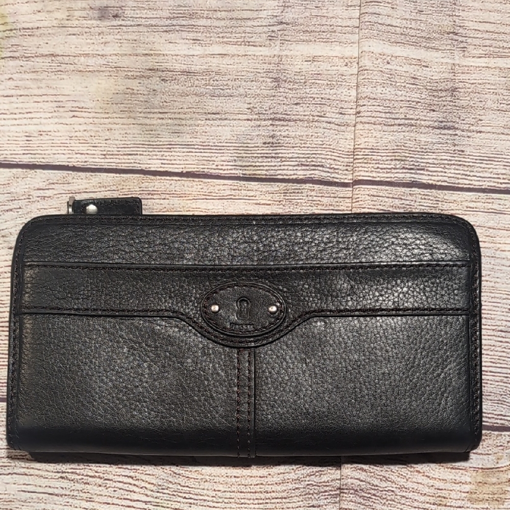 Fossil Black Pebbled Leather 3/4 Zip Around Multi Pocket Wallet/Clutch